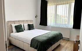 Villa Petra Residence - Private Parking & Village Life